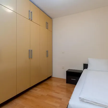 Ponent 612 In Marina By Locap Group Apartment